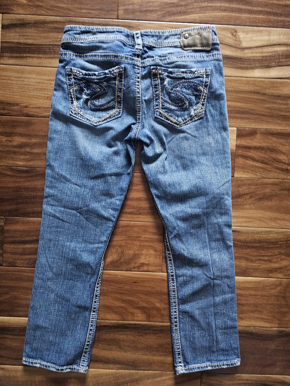 Silver Jeans Women's Blue Distressed Capri Jeans